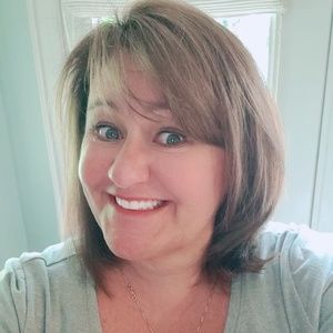 Meet your Posher, Stacey